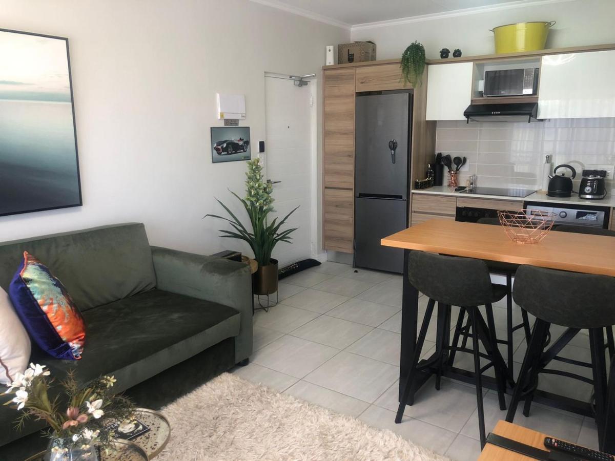 Luxurious Waterfall 1 Bedroom Condo With Free Uncapped Wifi Midrand Exterior foto