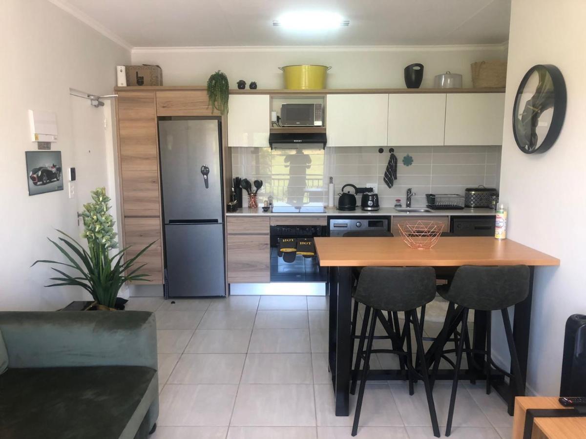 Luxurious Waterfall 1 Bedroom Condo With Free Uncapped Wifi Midrand Exterior foto
